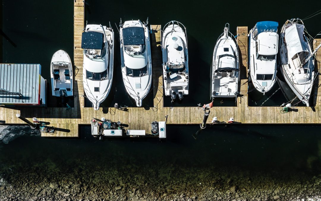 Tips for Choosing the Right Boat Lift System for Your Boat 